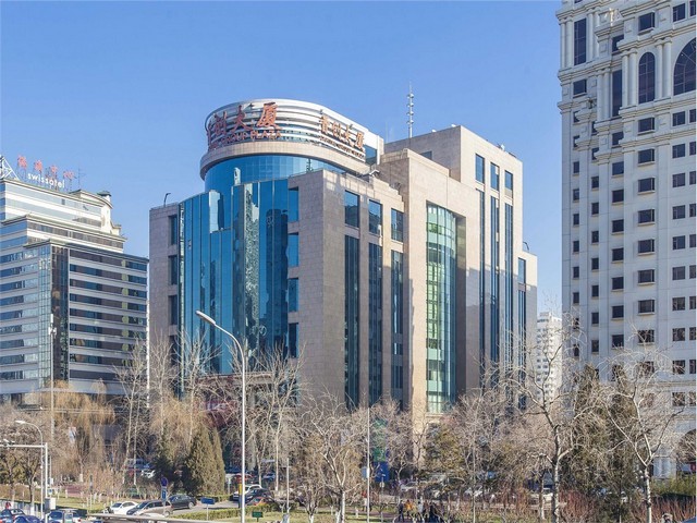 花都铜扣皮带怎么系